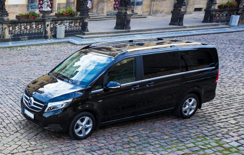 Mercedes V-Class van, ideal for Melbourne Airport Transfers Berwick